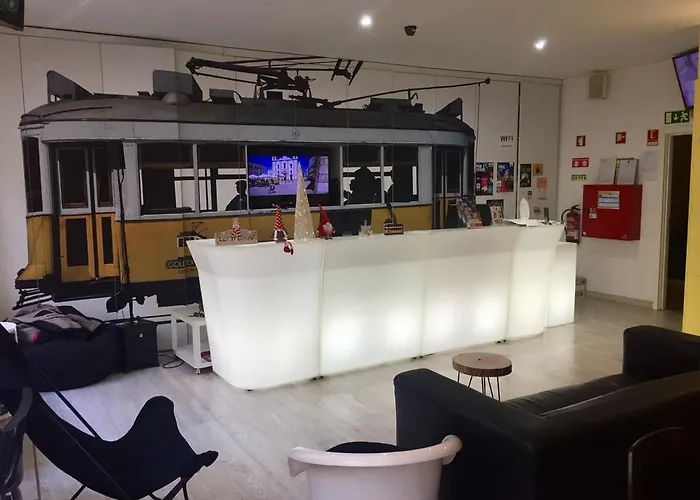Golden Tram 242 Suites & Hostel Lisbon